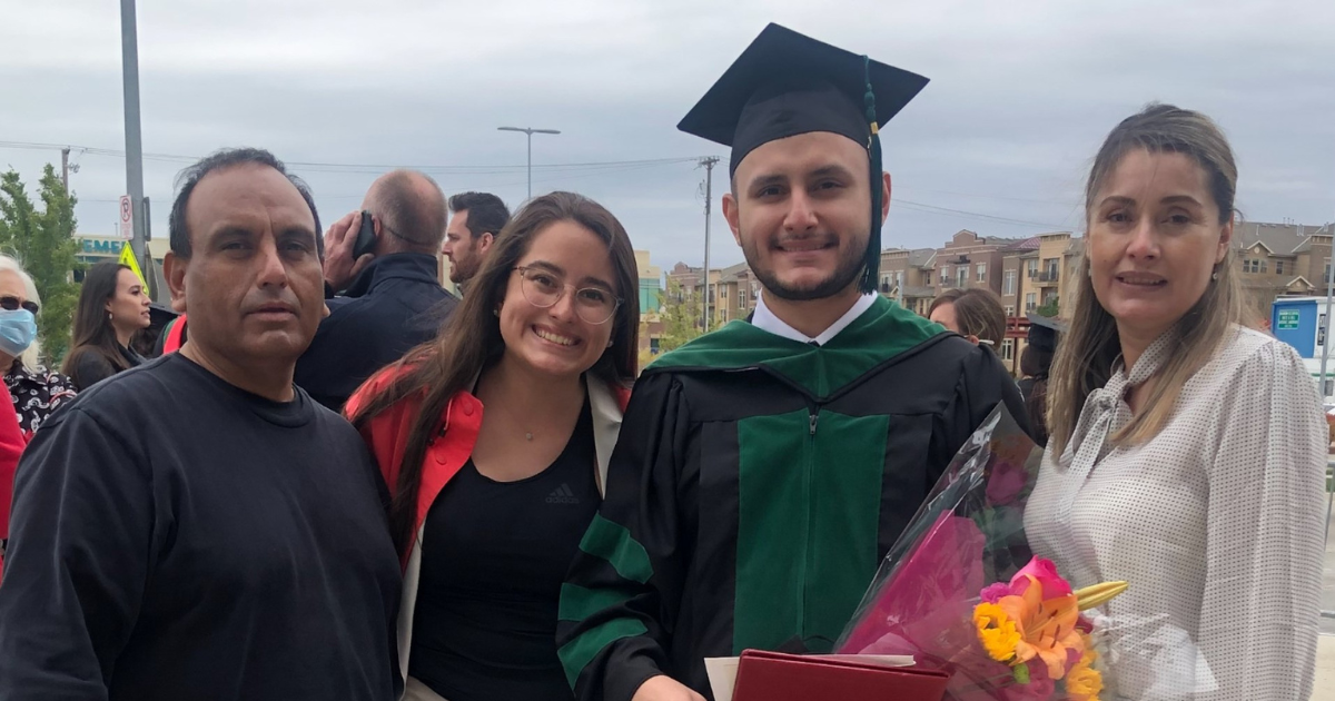 Carlos Valquer-Cruz and family