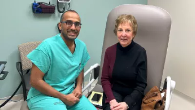 Picture of patient Moe Wenke sitting with Dr. Aleem Siddique
