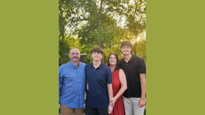 Mark White, wife Alice, and two sons